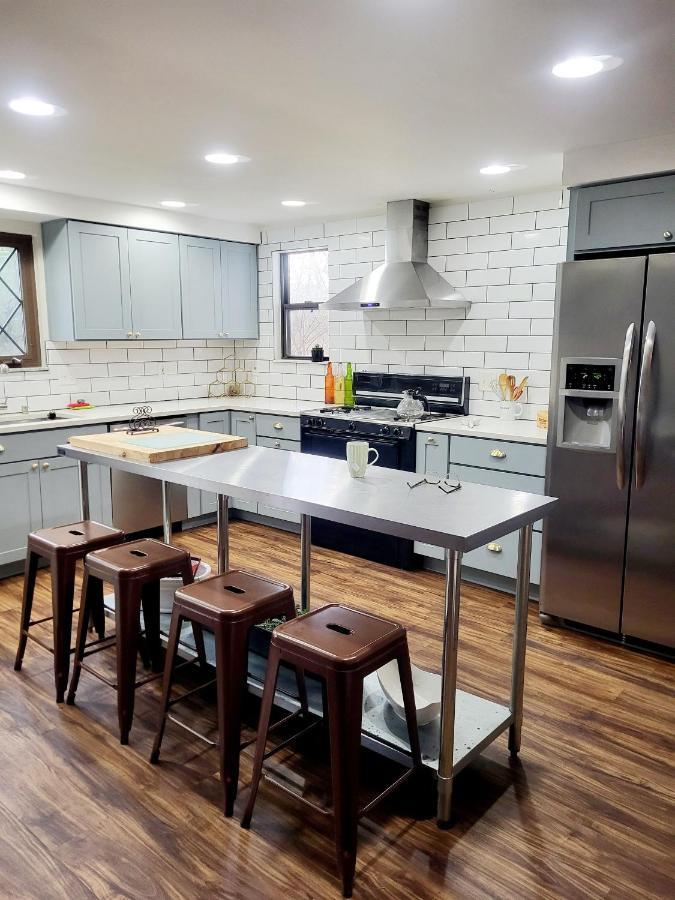 Mccandless Dreaming Apartment